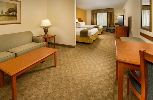 Lenoir City Hotel | Holiday Inn Express & Suites Lenoir Cty by IHG