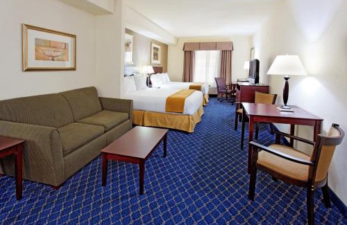 Cookeville Hotel | Holiday Inn Express & Suites Cookeville by IHG
