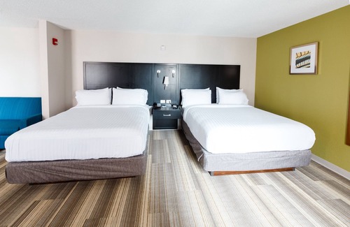Shelbyville Hotel | Holiday Inn Express & Suites Shelbyville by IHG