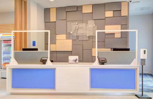 Charlotte Hotel | Holiday Inn Express & Suites Charlotte Southwest by IHG