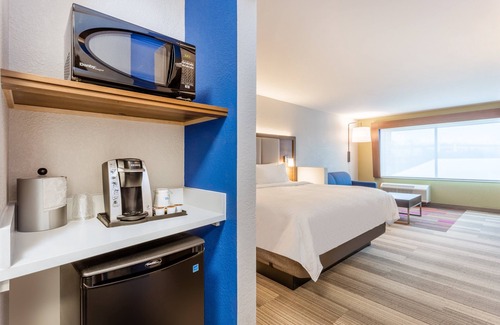 Florence Hotel | Holiday Inn Express & Suites Florence-Cincinnati Airport by IHG