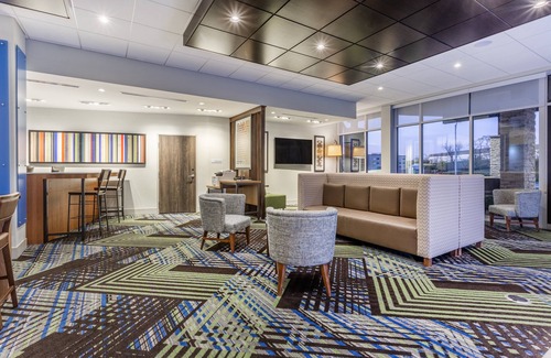 Florence Hotel | Holiday Inn Express & Suites Florence-Cincinnati Airport by IHG