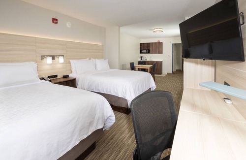La Porte Hotel | Holiday Inn Express & Suites La Porte by IHG