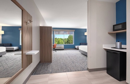 Buford Hotel | Holiday Inn Express & Suites Buford – Mall of Georgia by IHG