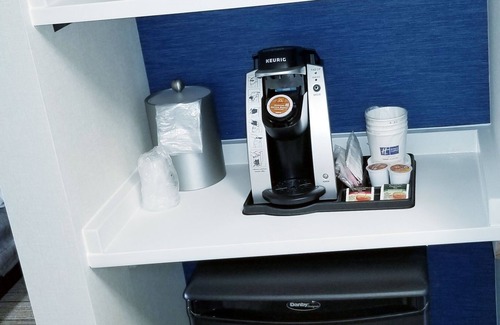 Troy Hotel | Holiday Inn Express & Suites Troy by IHG