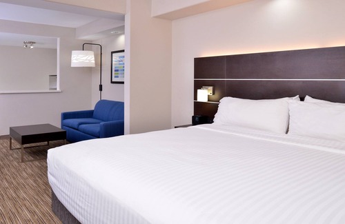 LaPlace Hotel | Holiday Inn Express & Suites Laplace by IHG
