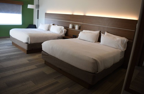 Lincoln Hotel | Holiday Inn Express & Suites South - Lincoln by IHG