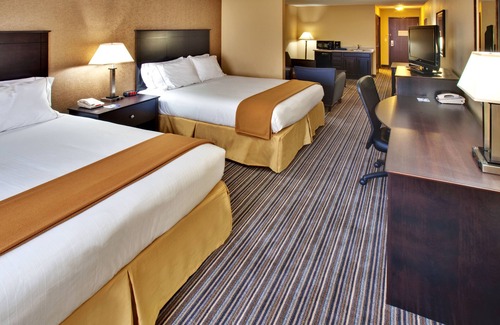 Council Bluffs Hotel | Holiday Inn Express Hotel & Suites Council Bluffs - Conv Ctr by IHG