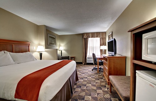 Hurricane Mills Hotel | Holiday Inn Express Hurricane by IHG
