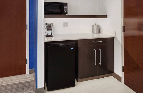 South Portland Hotel | Holiday Inn Express Hotel & Suites South Portland by IHG
