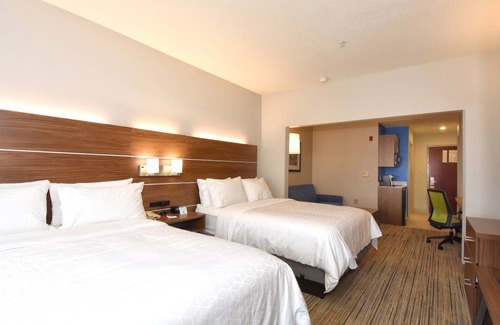 Southern Pines Hotel | Holiday Inn Express Hotel & Suites Southern Pines by IHG