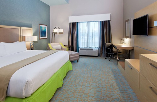 Warner Robins Hotel | Holiday Inn Express Hotel & Suites Warner Robins North West by IHG