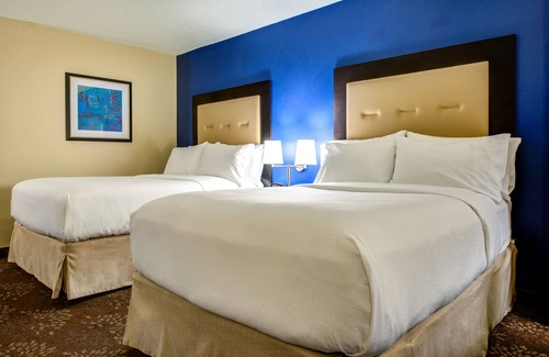Indianapolis Hotel | Holiday Inn Indianapolis Carmel by IHG
