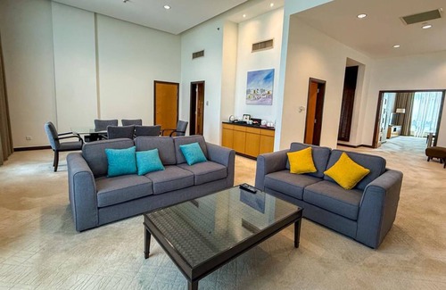 Malacca City Hotel | Holiday Inn Melaka by IHG