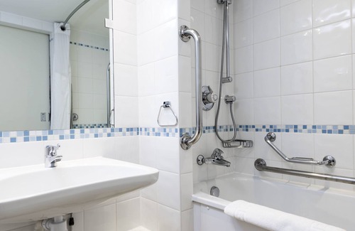 Central Milton Keynes Hotel | Holiday Inn Milton Keynes - Central by IHG