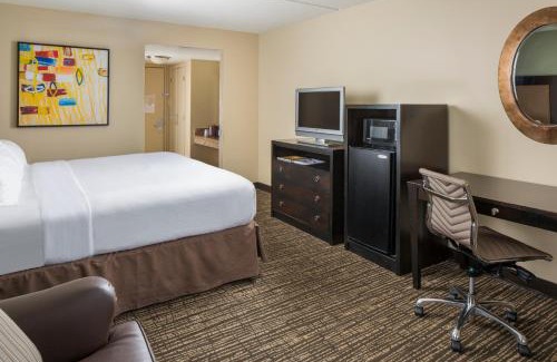 Galveston Resort | Holiday Inn Resort Galveston - On The Beach by IHG