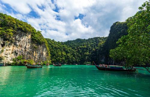 Ao Nang Hotel | Holiday Inn Resort Krabi Ao Nang Beach by IHG