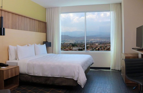 San Luis Potosi Hotel | Holiday Inn San Luis Potosi Quijote by IHG