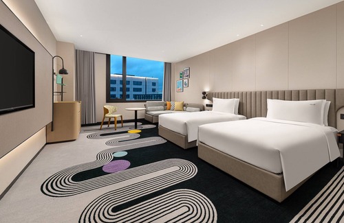 Pudong Hotel | Holiday Inn Shanghai Pudong Airport by IHG