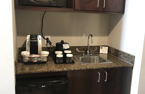 Northeast Heights Hotel | Holiday Inn & Suites Albuquerque-North I-25 by IHG
