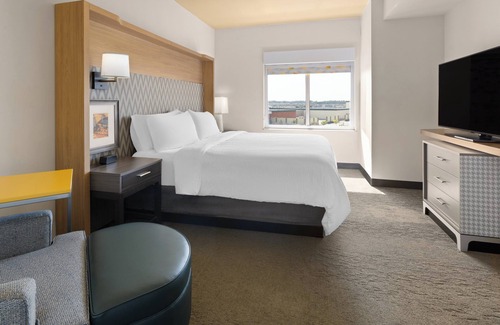 Pooler Hotel | Holiday Inn & Suites Savannah Airport - Pooler by IHG