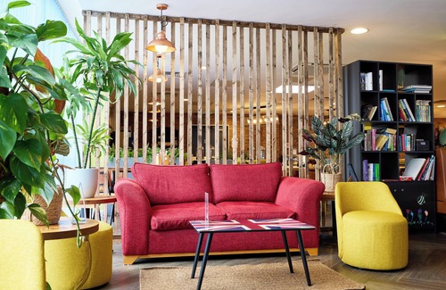 Cheetham Hill Hotel | Holiday Inn - the niu, Loom Manchester North by IHG