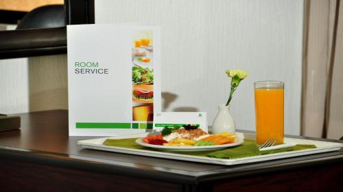 Zona Rio Hotel | Holiday Inn Tijuana Zona Rio by IHG