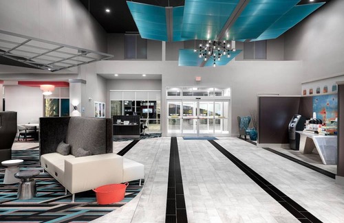 Toddville Road Hotel | Holiday Inn Express & Suites Charlotte Airport, an IHG Hotel