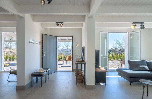 SantʼAngelo in Pontano House | Holiday house Sant'Angelo in Pontano for 1 - 8 persons with 4 bedrooms - Holiday home