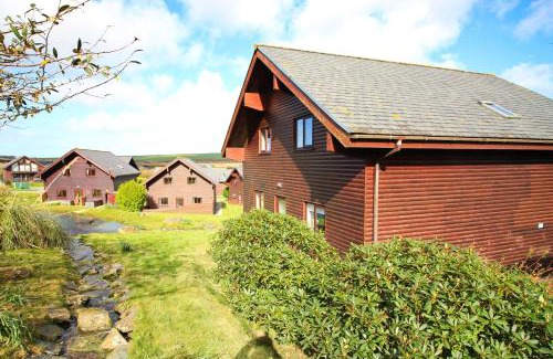 Winnard's Perch House | Holiday lodge, on-site watersports, Retallack Resort