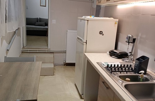 Agios Ioannis Apartment | Holiday Pension Anna, in Agios Ioannis, halfway to Glyfada beach from Corfu town