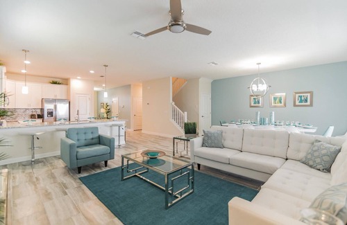 Davenport House | Holiday Retreat by Orlando Short Term