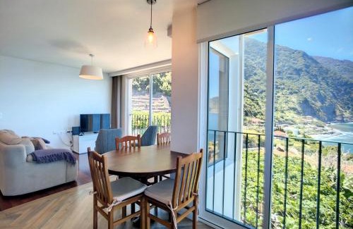 Porto Moniz House | Holiday`s House "Four Generations"