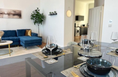 Pankow Apartment | HolidayHome Apartments l Luxury Private Room in Prenzlauer Berg