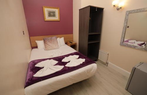 West Kensington Hotel | Holland Inn Hotel