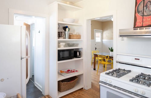 Ottawa Beach Cottage | Holland State Park Cottage