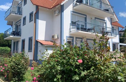 Balatonfured Apartment | Hollik Apartmanház