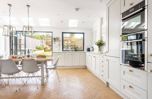 Instow House | Holly Hayes House