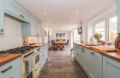 Langport Cottage | Holly Lodge