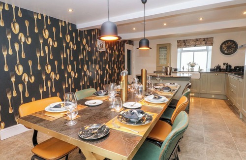 Leek Cottage | HOLLYDALE, pet friendly, luxury holiday cottage in Leek
