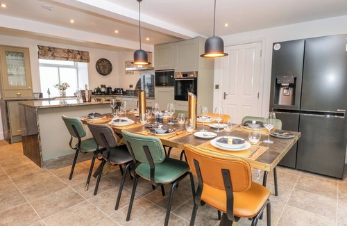 Leek Cottage | HOLLYDALE, pet friendly, luxury holiday cottage in Leek