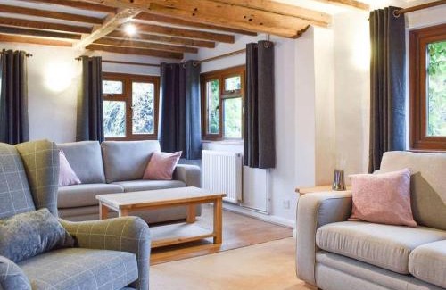Willesborough House | Hollyhock Cottage
