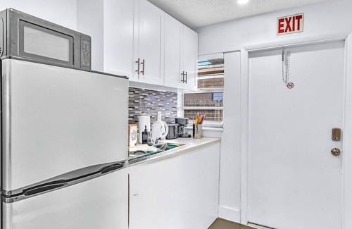 Little Ranches House | Hollywood Large Studio Close to Beach & Casino LB3