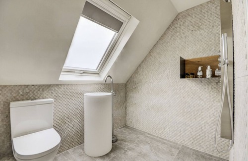 Holt Villa | Holt Hideaway - One Bedroom Villa, Sleeps 2