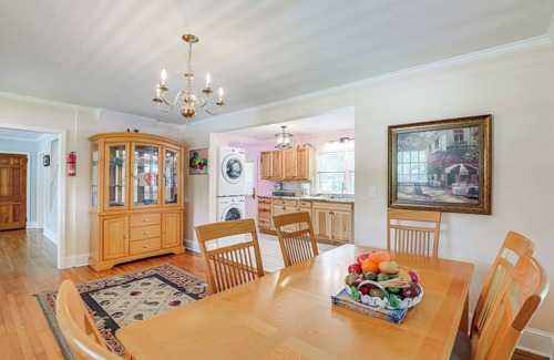 Conway House | Home 1 Mi to Dtwn Conway: Great for Beach Days!