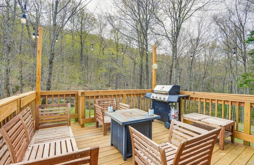 Stratton House | Home 2 Mi to Mt Snow: Ski, Fish & Hike!