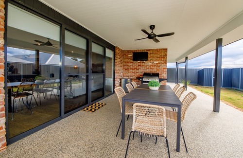 Yarrawonga House | Home Away from Home 53PTCYarra