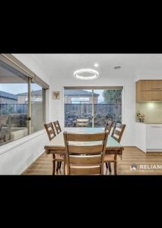 Truganina House | Home away from home private room2