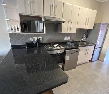 Menlo Park Apartment | Home away from Home