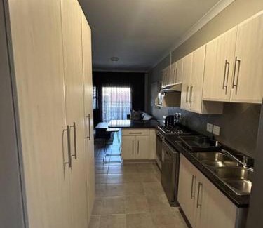 Menlo Park Apartment | Home away from Home